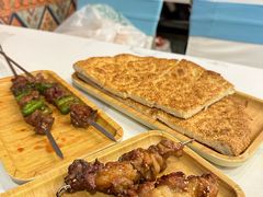 -乡村馕坑肉·烧烤·新疆菜·本地人更爱吃(阿勒泰首店)