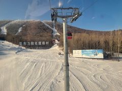 -亚布力新体委滑雪场