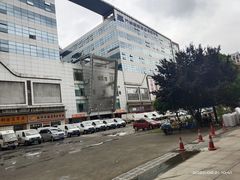 -万润国际酒店用品市场(曹安国际商城店)