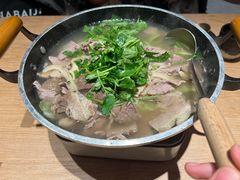 -川堂风·跷脚牛肉·乐山爆炒(宝山日月光店)