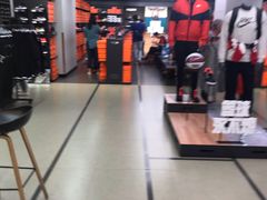 -NIKE上海青浦优选体验店