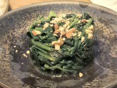 巴旦木碎菠菜-纳鲁孜·新疆特色餐厅(上海悦荟广场店)