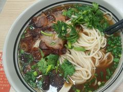 -小马牛肉面·牛骨熬制(南京博物院店)