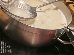 -尚尚仙·酸汤猪手·猪肚鸡火锅(华联万柳购物中心店)