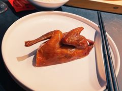 -鸽子侯·家宴·平价海鲜(市图书馆店)