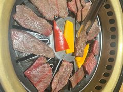 -炼火烤肉店