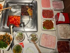 -海底捞火锅鲜切牛肉主题店(长寿路店)