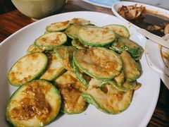 咸蛋黄炒小瓜-甜甜屋(解放中路店)