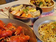 -巴厘龙虾·榜首油焖大虾(音乐学院·沿江酒馆店)