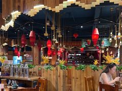 -老滇山寨•云南特色菜•地方菜•民族风情歌舞表演(金碧店)