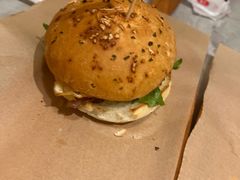 -必胜客(尹山湖歌林公园店)