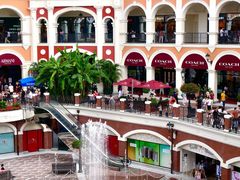 -佛罗伦萨小镇广佛名品奥特莱斯(疏港路店)