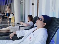 -上海滴水湖皇冠假日酒店