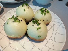 鲜肉生煎馒头-屋里厢上海菜馆