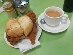 猪扒包-胜利茶餐室