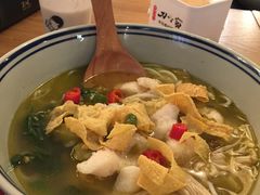 -刀小蛮半只鸡过桥米线(家乐福四元桥店)