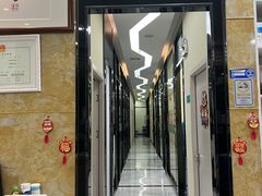 -雅致口腔门诊部(五羊邨地铁店)