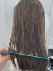 -Moyue HAIR SALON