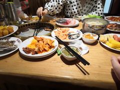 -韩京炭火烤肉自助料理(柯桥万达店)
