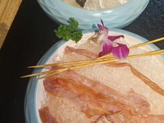 -鹿鸣山草本茶香火锅(园西路店)