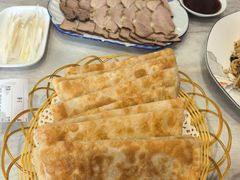 -李连贵熏肉美食酒楼(东市商贸店)