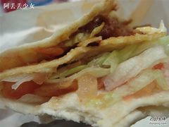 嫩〈番茄生菜〉五方-v- 肉好少555-肯德基