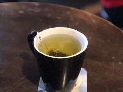 桃白茶-地理学家咖啡馆