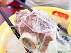 大骨头粉丝汤-小杨生煎(香港名都店)