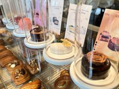 -VERIE BAKEHOUSE