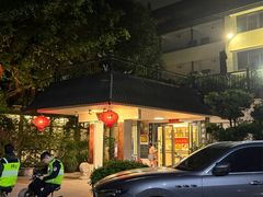 -郑猛记石岐鸽主题餐厅(长江店)