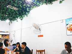大堂-重庆椒麻鱼·川味江湖菜