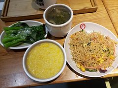 -72街红烧排骨饭(海珠丽影广场店)