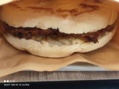 -陇兴楼(西安咸阳国际机场店)