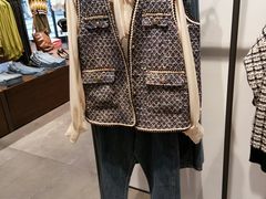 -URBAN REVIVO(上海中庚漫游城店)