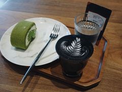 黑炭拿铁-DECAMERON十日谈(卓悦汇店)