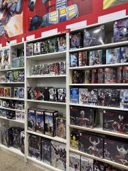 -逝水玩具折扣店