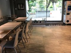 -ADO KAFE(大学城店)