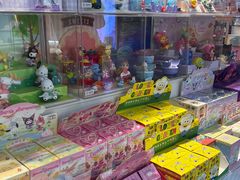 -名创优品(江南新地店)