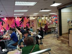 -麦当劳(新城市广场店)