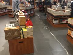 -西西弗书店&矢量咖啡(凯德晶萃广场店)