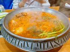 -喇喇排骨火锅·传统韩式脊骨汤(望京西园总店)
