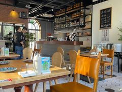 大堂-LENBACH兰巴赫西餐啤酒坊(大连东港店)