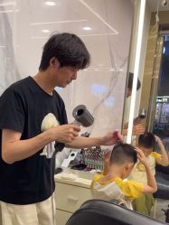 -蓝调造型·烫发·染发