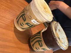 -星巴克臻选(上海虹桥新天地三店)