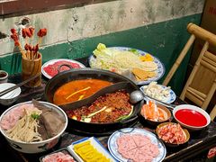 -周小明火锅(黑金冠社区店)