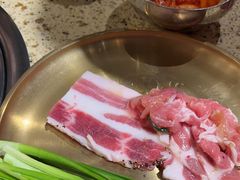 -姜胖胖韩式自助烤肉(光明万达店)