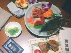 鹅肝寿司-魔丼屋(日月光店)