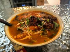 -粉八·云南米线·建水烧烤(常熟路店)