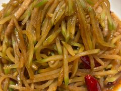 -泉畔人家·老济南经典鲁菜(大明湖店)