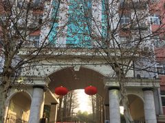 -武汉外国语学校